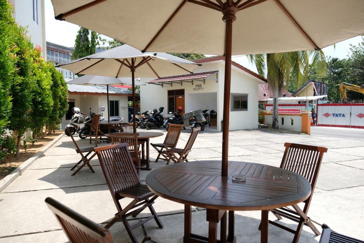 Oyo 1616 Hotel Central City 2 Tanjung Pandan Exterior photo